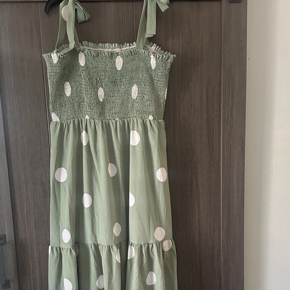 Euc Shein Curve Green Polka Dot midi Dress size 2XL